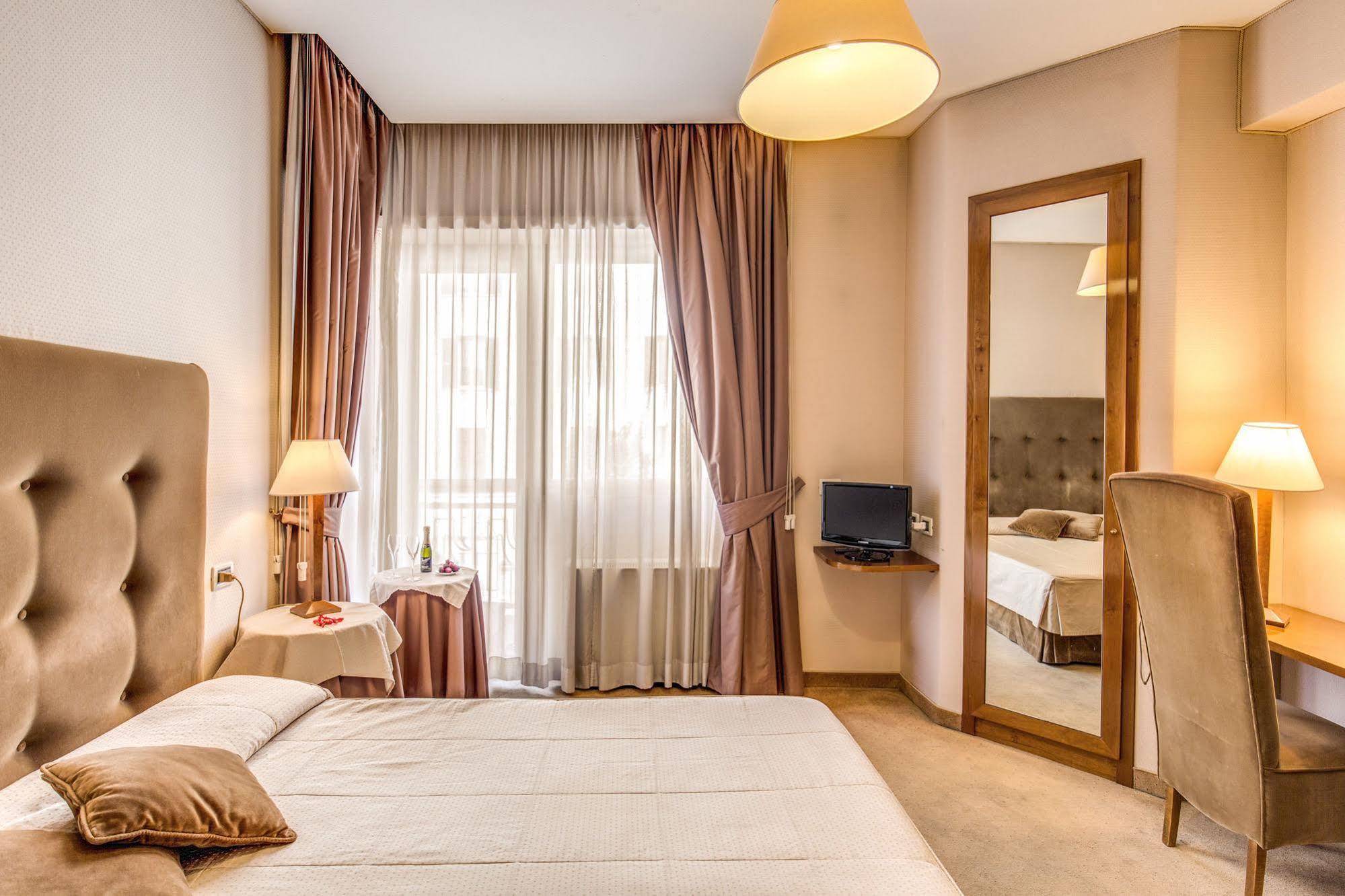 Beyou Hotel Ponte Milvio Roma Ngoại thất bức ảnh